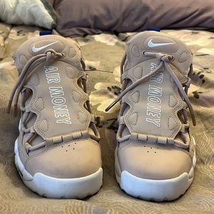 Womens Nike Air $Money$ size 9